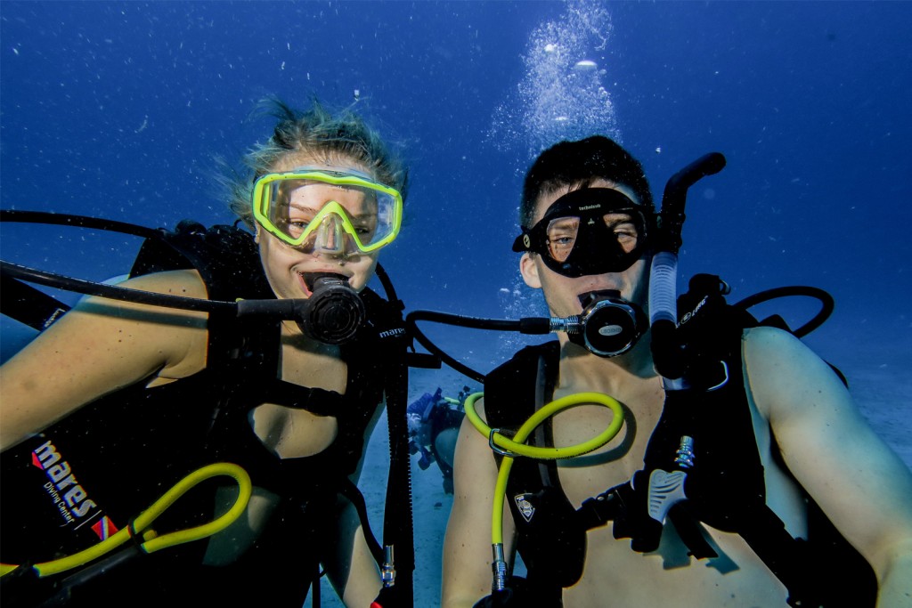 What is SCUBA Diving? SCUBA diving basics you need to know